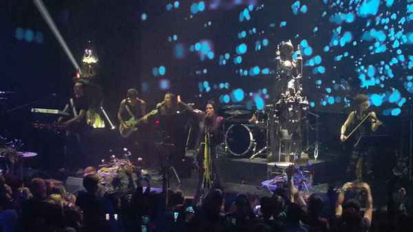 Линда Домой