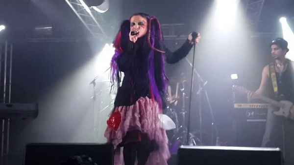 Линда Интеллектуальная шлюха