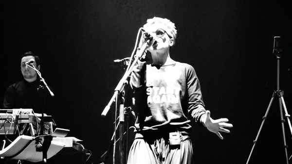 Сурганова и Оркестр А что-то прожито Сурганова и Оркестр А что-то прожито