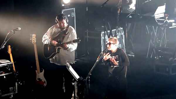 Сурганова и Оркестр В небе полном звезд Сурганова и Оркестр В небе полном звезд