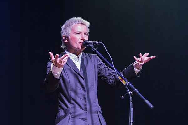 Сурганова и Оркестр Весна Сурганова и Оркестр Весна