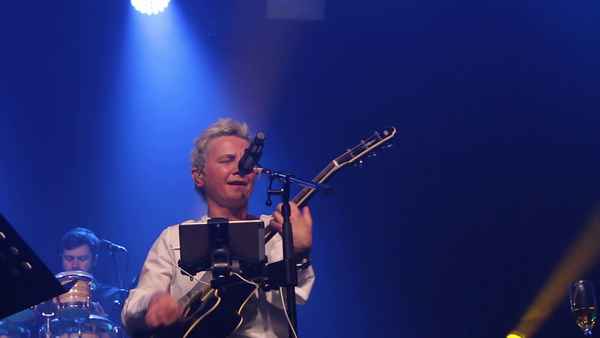 Сурганова и Оркестр Где-то там