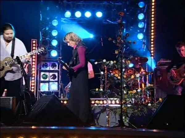 Сурганова и Оркестр Молитва мольберту