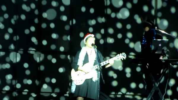 Сурганова и Оркестр Обещанный снег Сурганова и Оркестр Обещанный снег