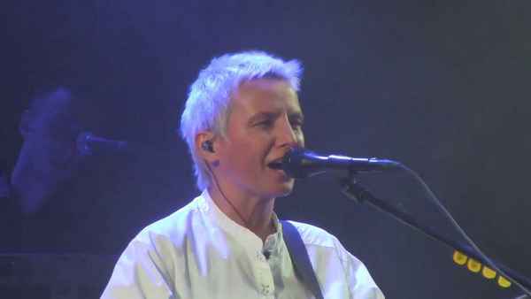 Сурганова и Оркестр Осеннее шоссе (и Настя Полева) Сурганова и Оркестр Осеннее шоссе (и Настя Полева)