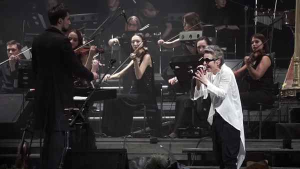 Сурганова и Оркестр Оставь Сурганова и Оркестр Оставь