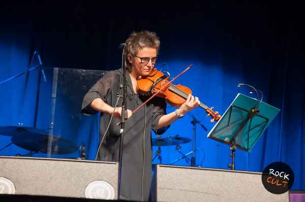 Сурганова и Оркестр Среди огней