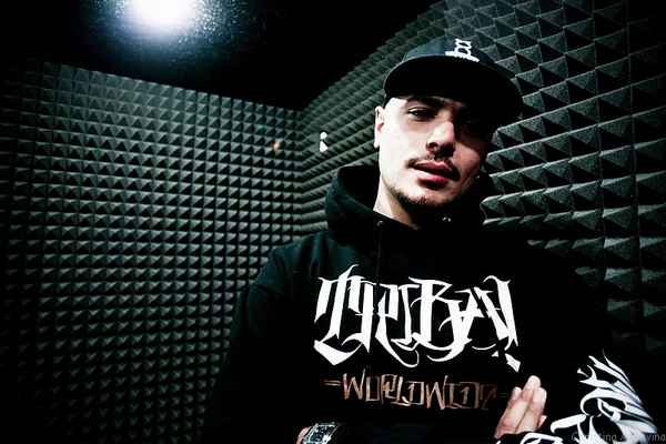 Птаха Не поздно