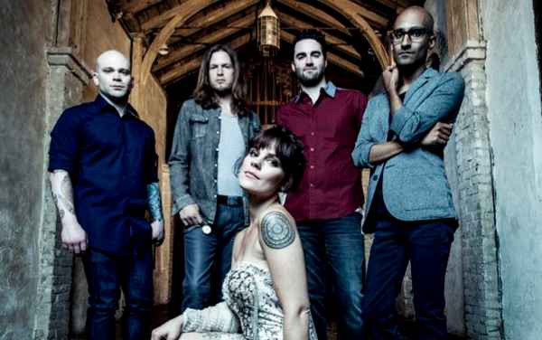 Flyleaf Tied To The Broken