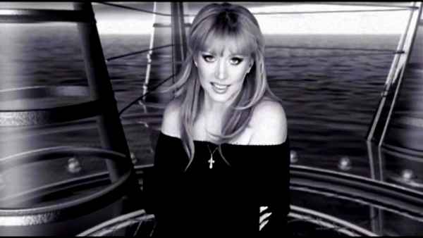 Алла Пугачева В Петербурге гроза