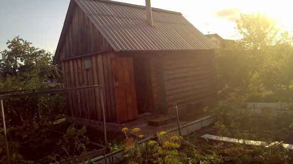 Надежда Кадышева Топится в огороде баня