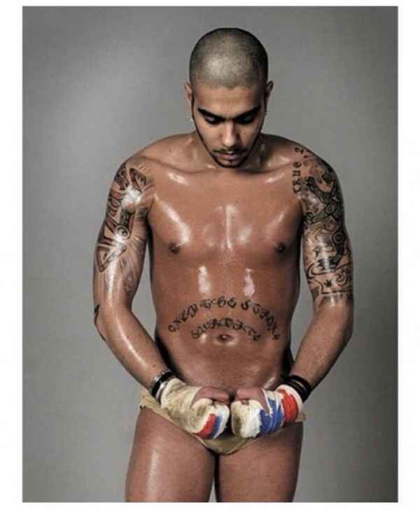 Тимати Гoлая