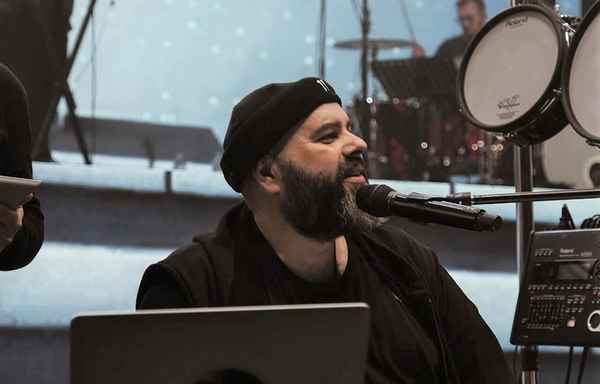 Максим Фадеев Кошка