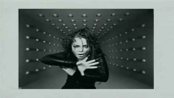 Наталья Королева В темной комнате